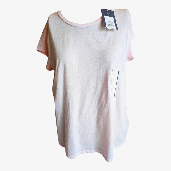 Universal Thread Tops - Feeling 'Pink Lemonade' Perfect in this Universal Thread Tee - Size L